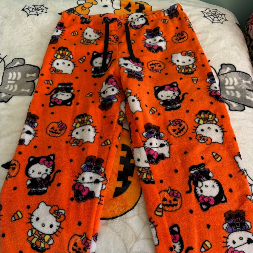 Hello Kitty Halloween pajama pants medium